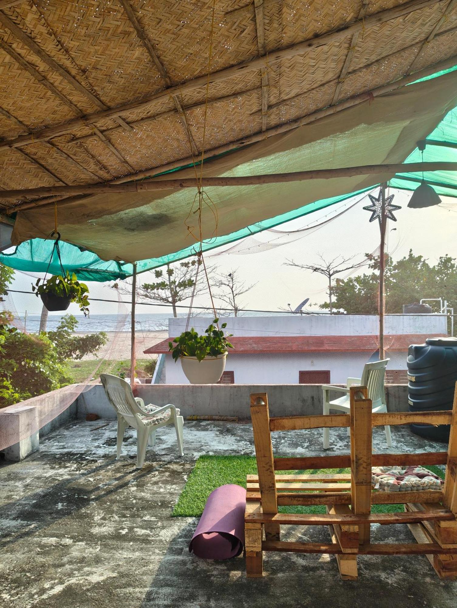 Jeehaa Homestay Alappuzha ภายนอก รูปภาพ